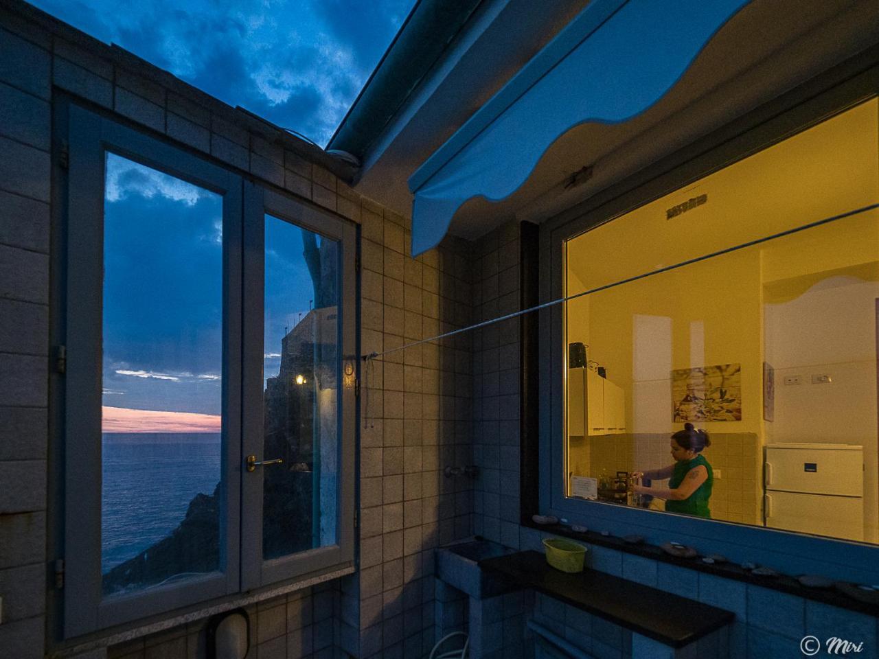 Unda De Ma Sea View Terrace Apartment Вернацца Экстерьер фото
