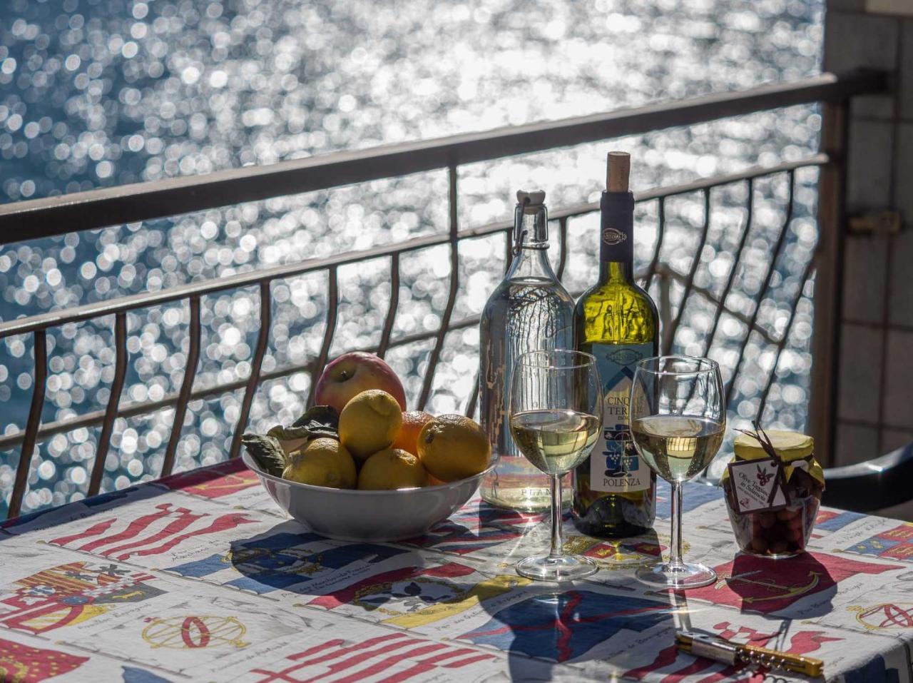Unda De Ma Sea View Terrace Apartment Вернацца Экстерьер фото